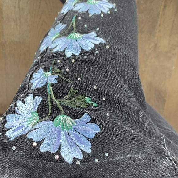 TOPSHOP Mom Jeans - Picture 5 of 7